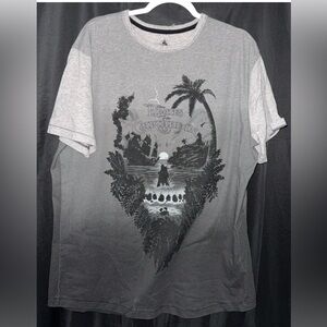 Disney Pirates of the Caribbean Gray Men's Tee large